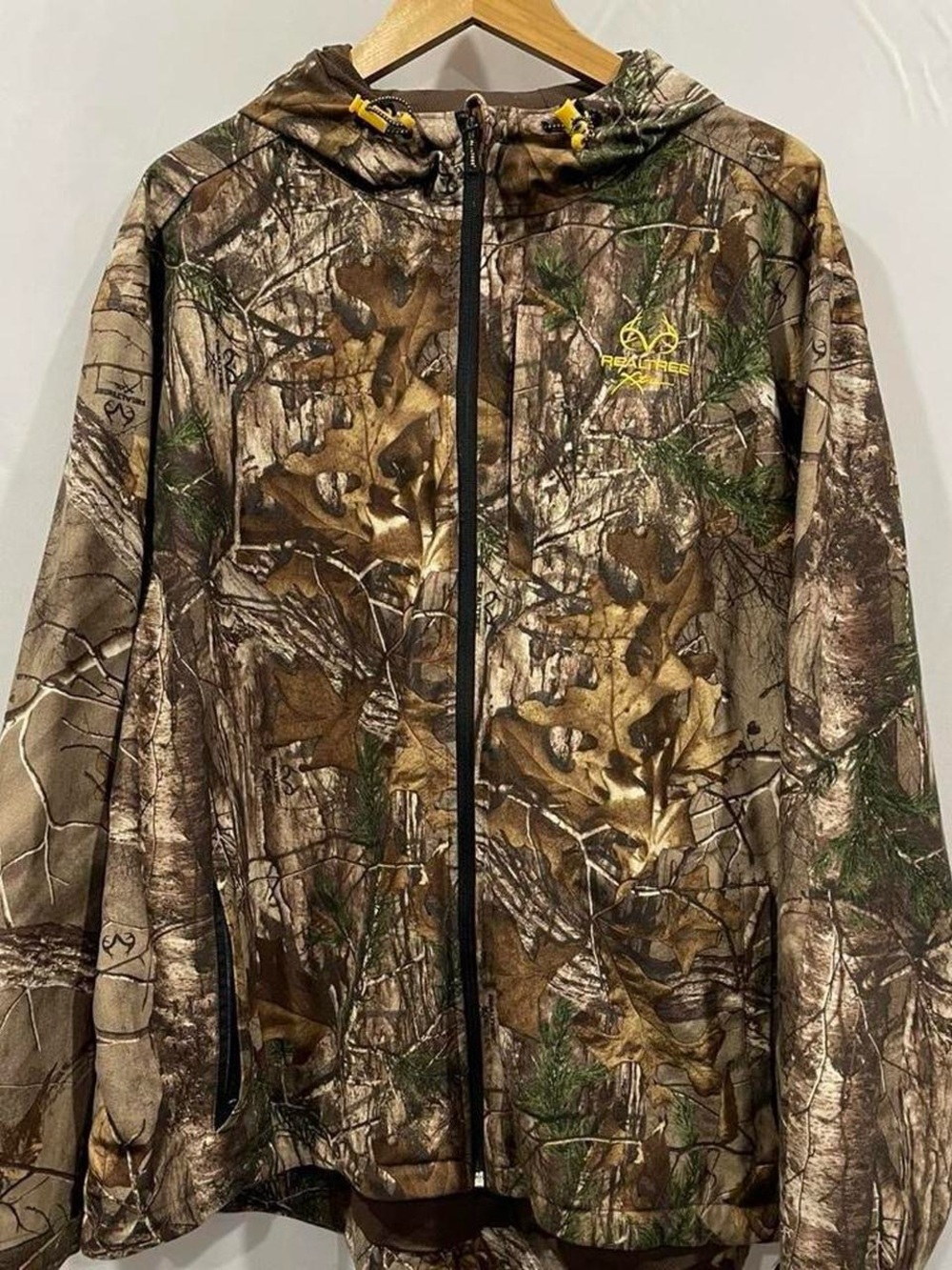 Realtree Full-Zip Camo Field Hoodie in Brown and Green